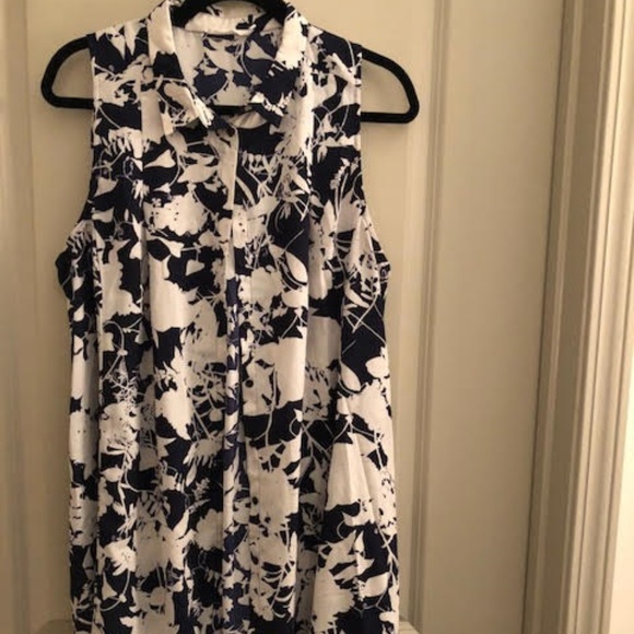 Lush Dresses & Skirts - Lush Blue/White Print Swing Dress w/pockets